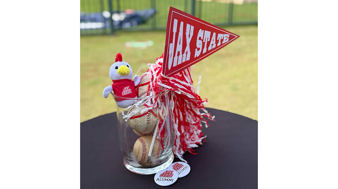 decorations for the alumni tailgate
