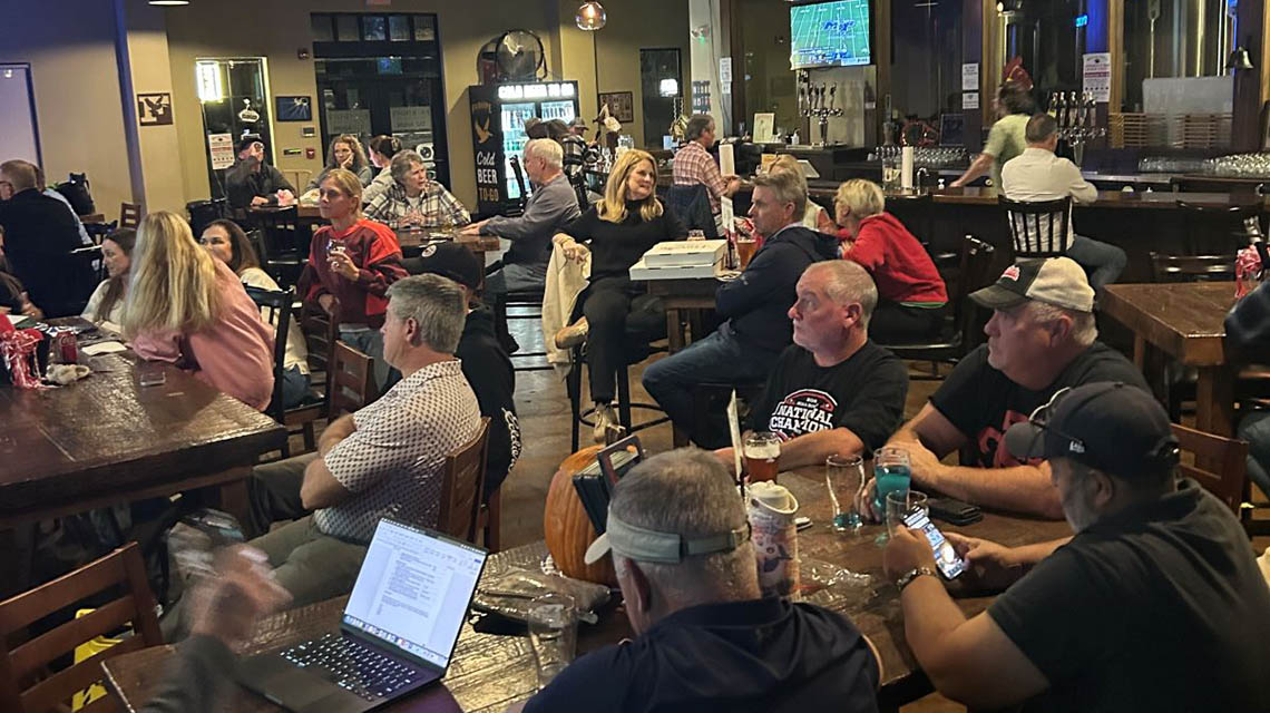 Jax State alumni gather to watch the JSU Game