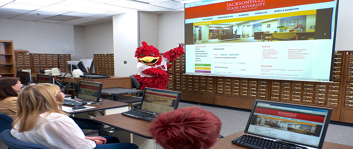 Computer Labs  University of Houston Libraries