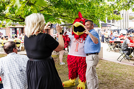 Alumni at annual shrimp boil