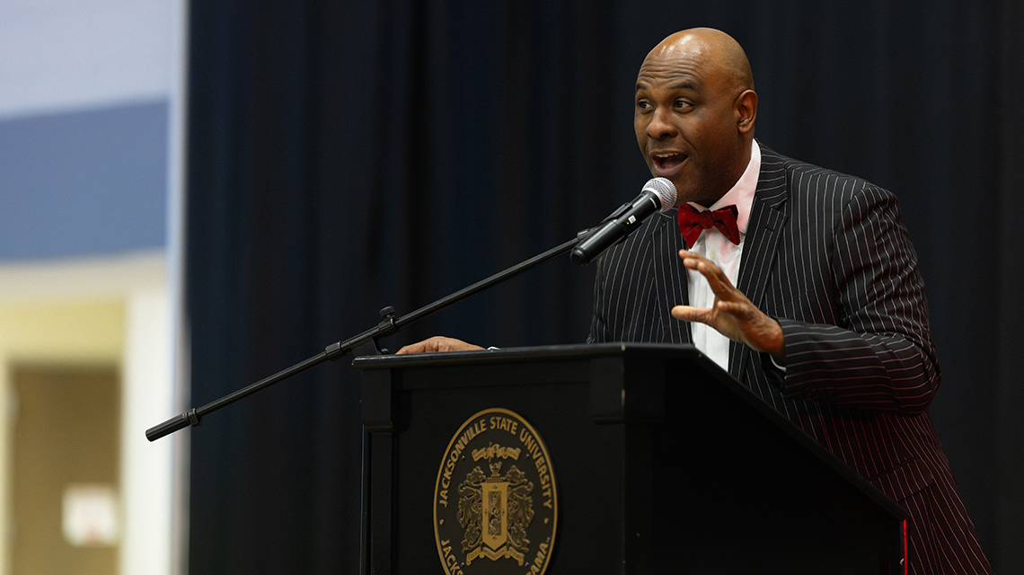 Annual Red Tie Dinner and Auction